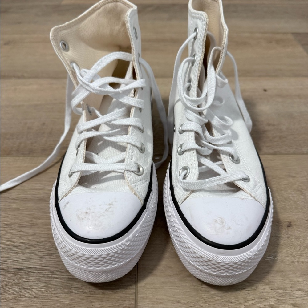 Converse Shoes - Picture 3 of 4